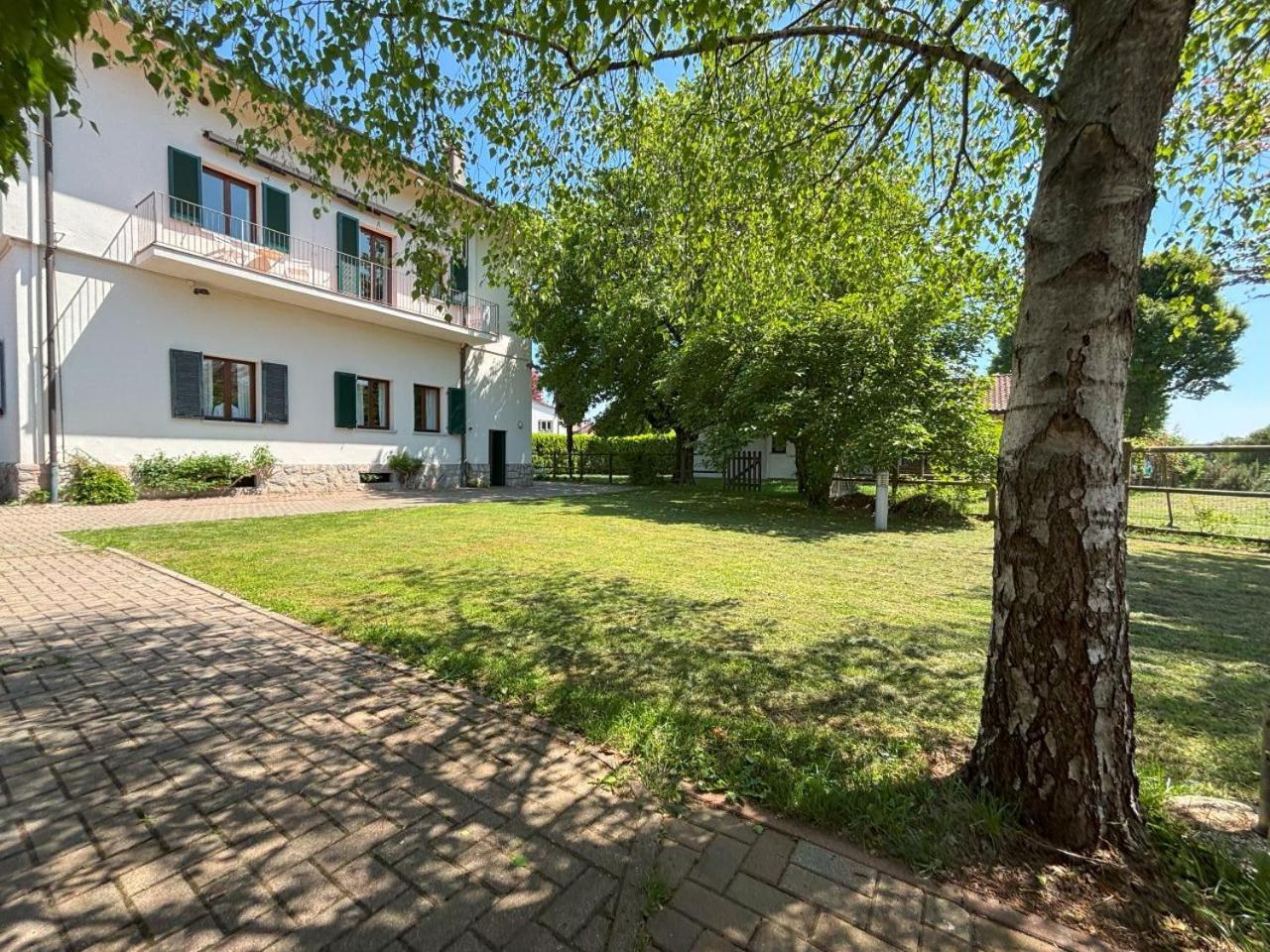 Casa Vacanze Magnolia Borgo Ticino Extérieur photo